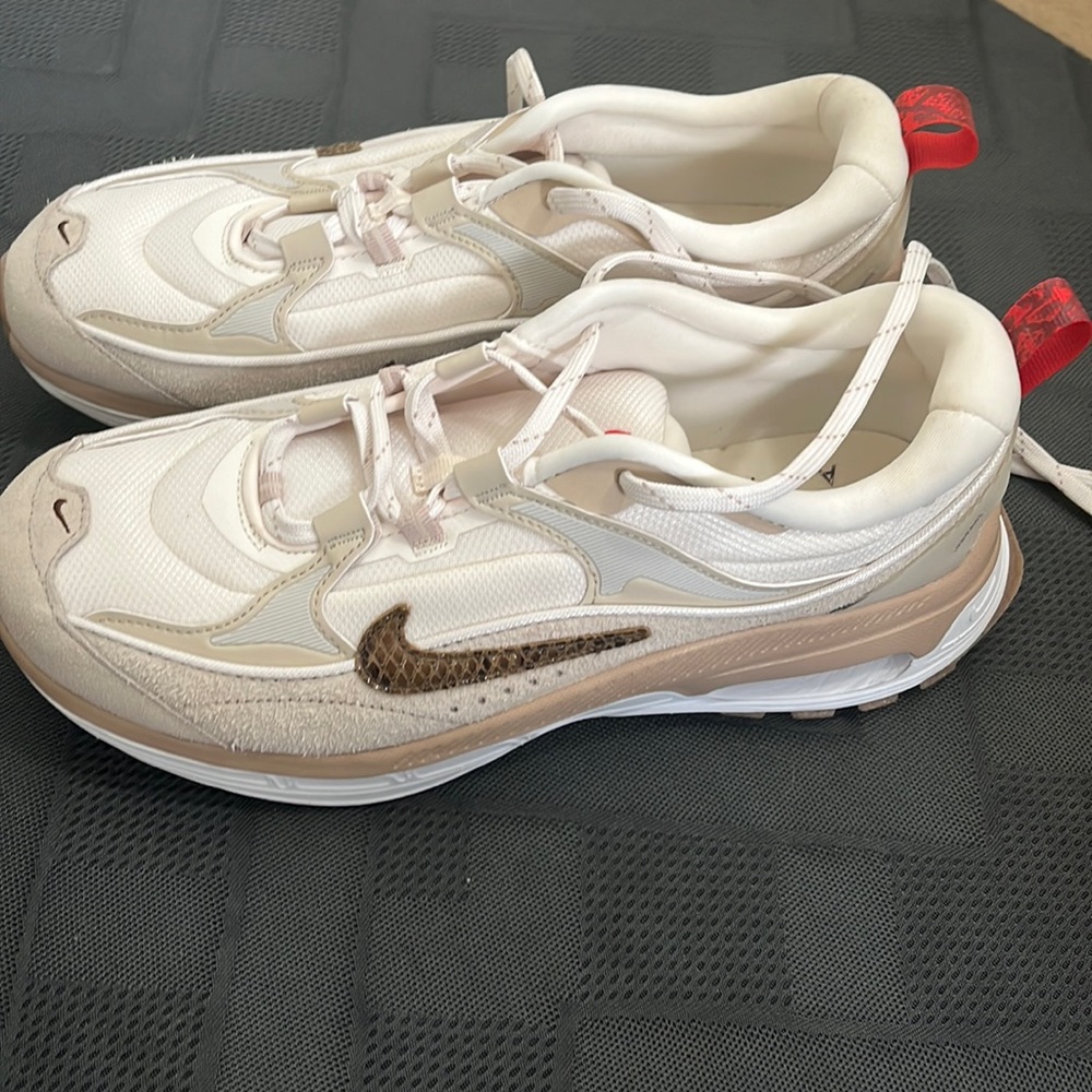 Brand new Nike Air Max